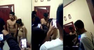 Desi Teen Couple Caught Doing Sex – Aagmal Give
